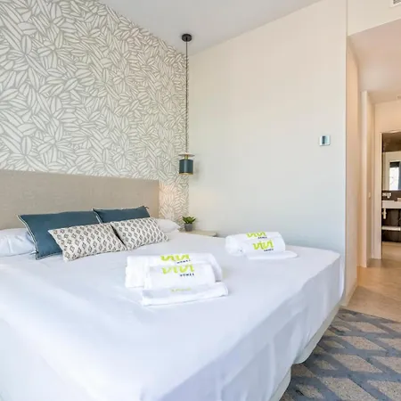 Apartamento Vivi Homes - Dali Pool, Sauna, Gym & Sea View *