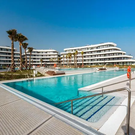 Apartamento Vivi Homes - Dali Pool, Sauna, Gym & Sea View *