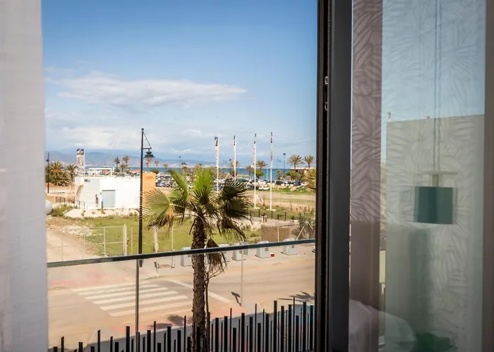 Vivi Homes - Dali Pool, Sauna, Gym&sea View Apartamento *